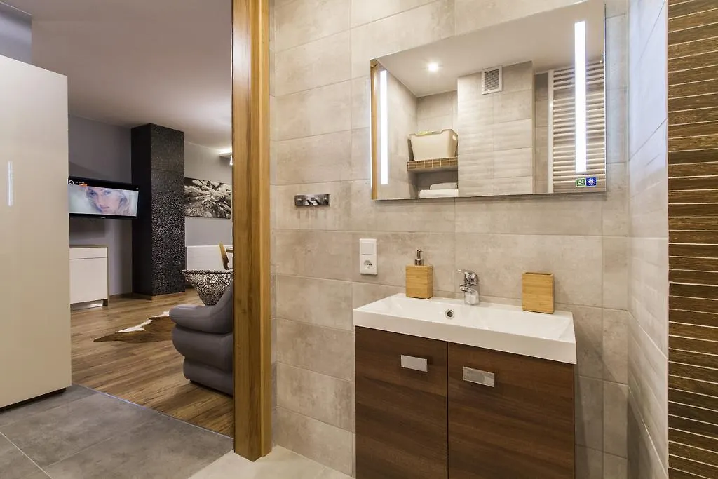 Apartamenty Pod Giewontem Spa ザコパネ 0*,